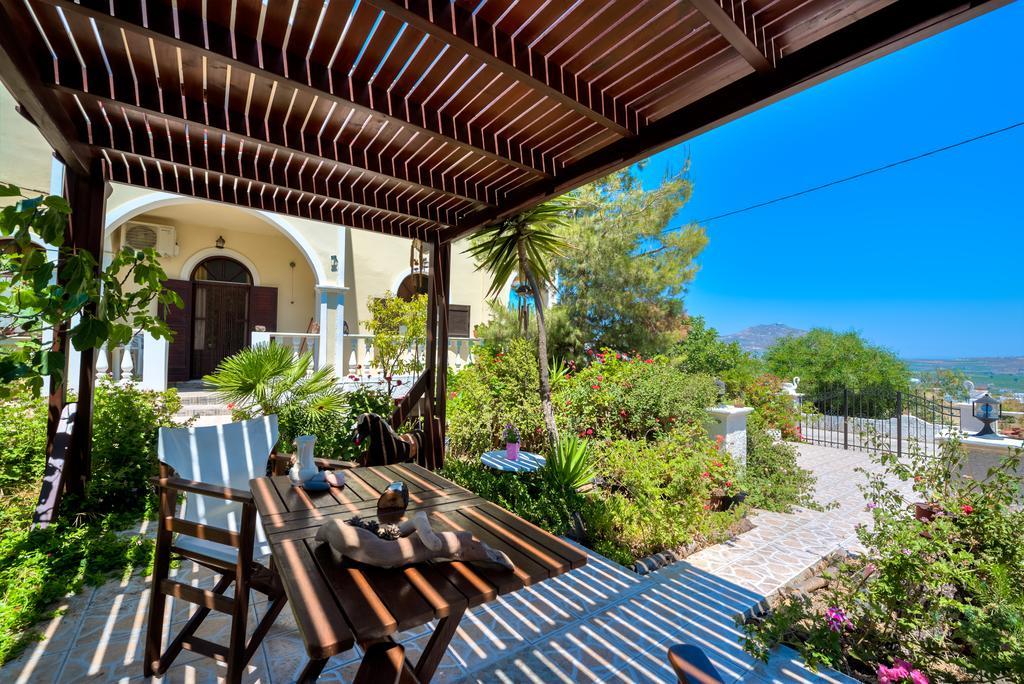 Aspalathos Suites Akrotírion エクステリア 写真